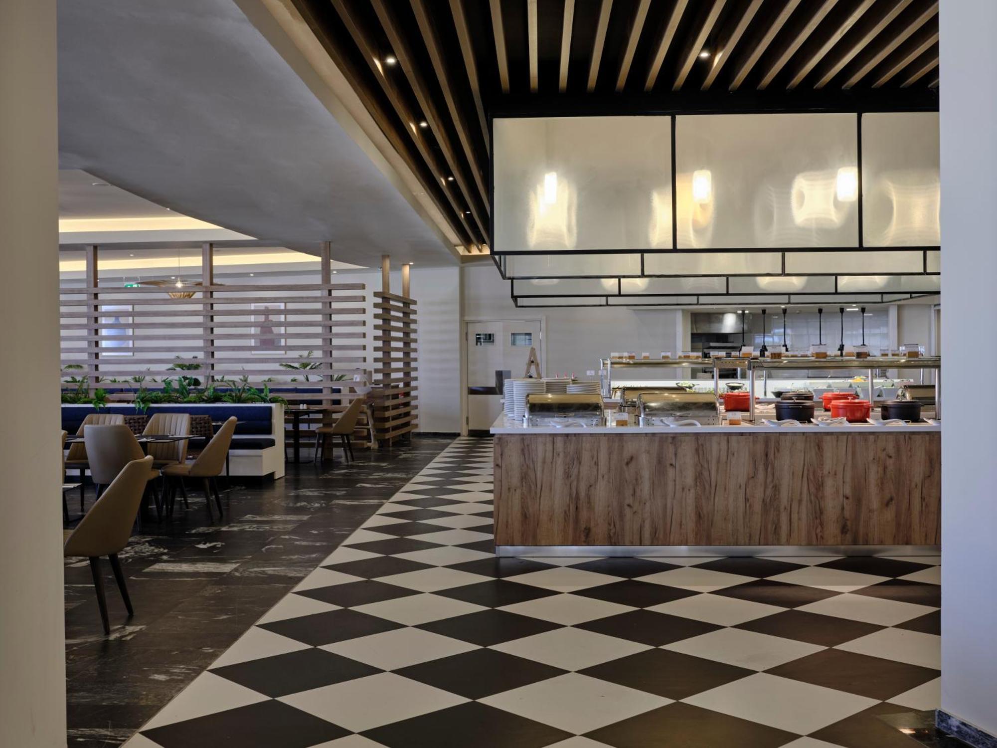 מאלמה Atlantica Ocean Beach Resort מראה חיצוני תמונה