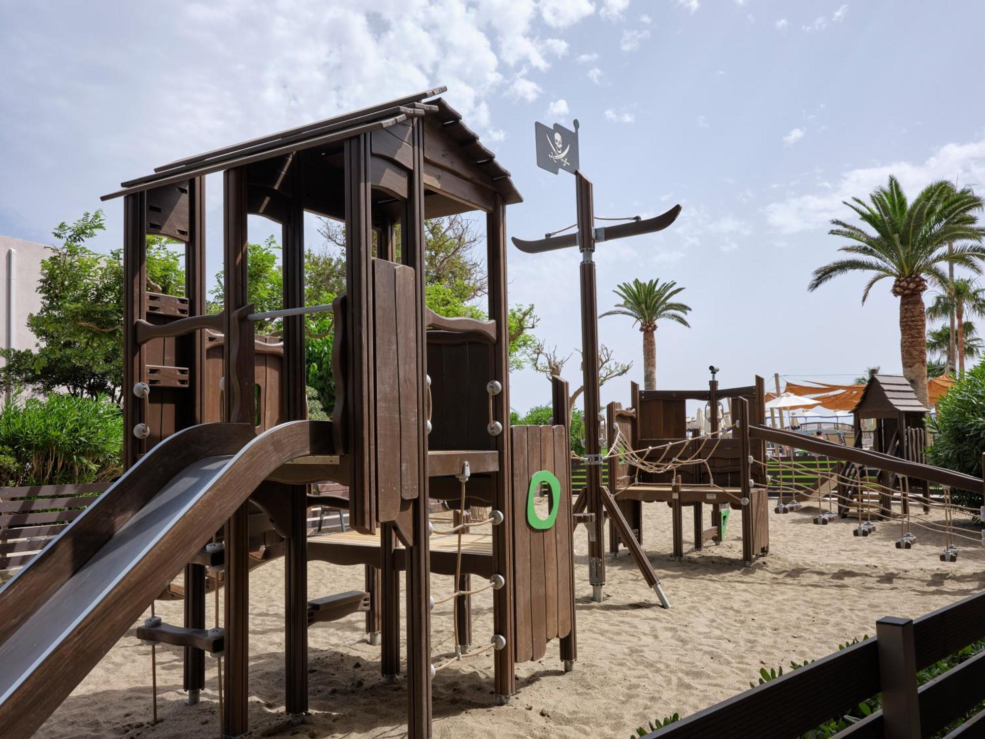 מאלמה Atlantica Ocean Beach Resort מראה חיצוני תמונה